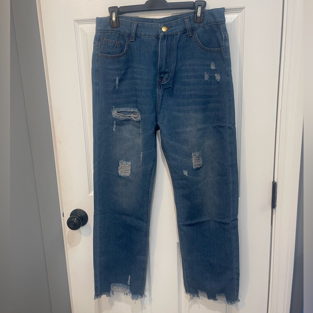 Distressed Jeans - Picture 4 of 5